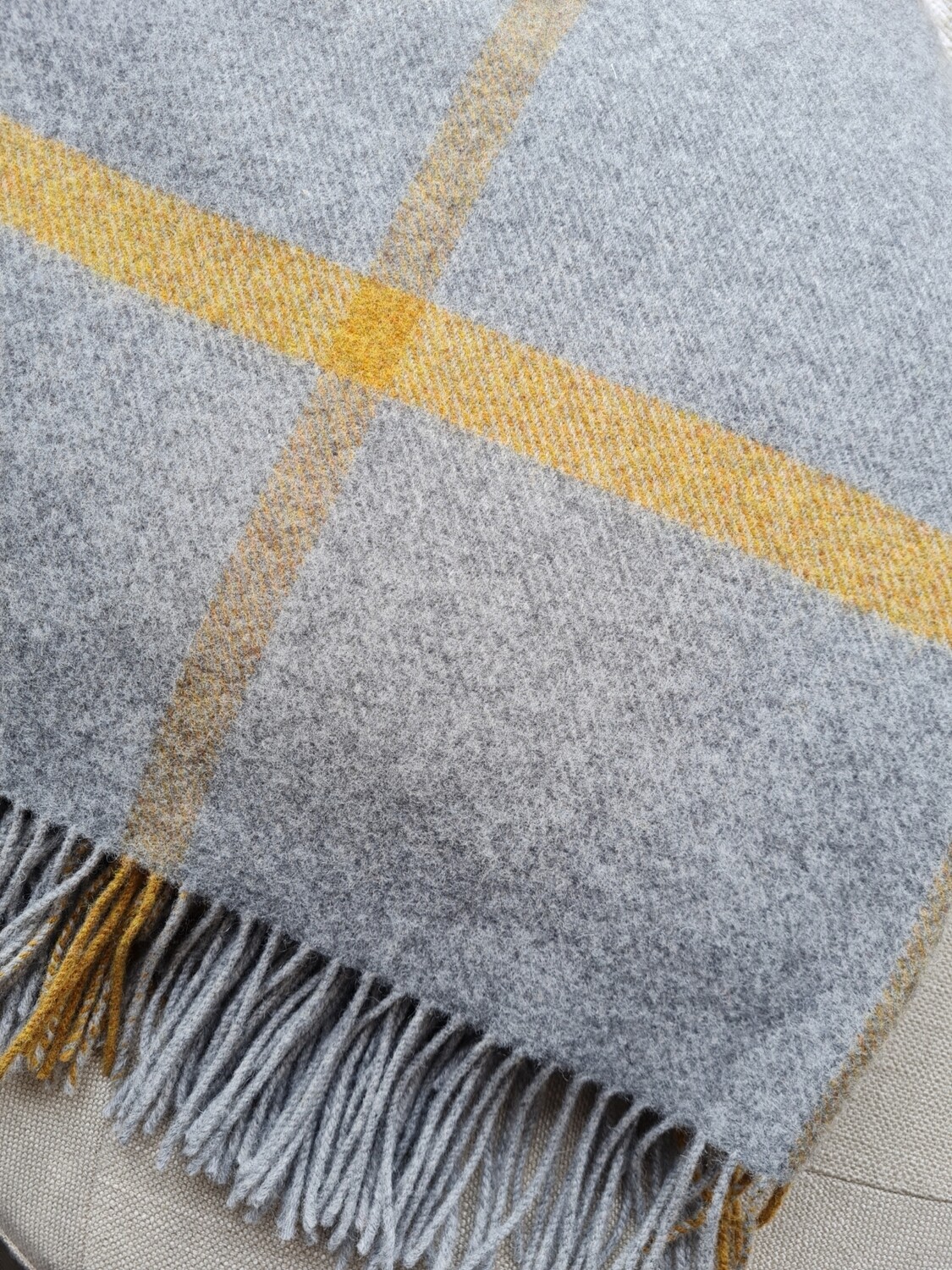 MERINO LAMBSWOOL BLANKET GREY AND MUSTARD