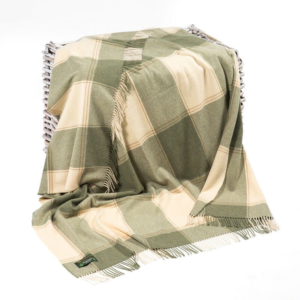 GREEN AND CREAM CHECK LAMBSWOOL THROW
