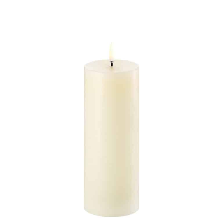 UYUNI PILLAR CANDLE - IVORY - 7,8 x 20,3 cm