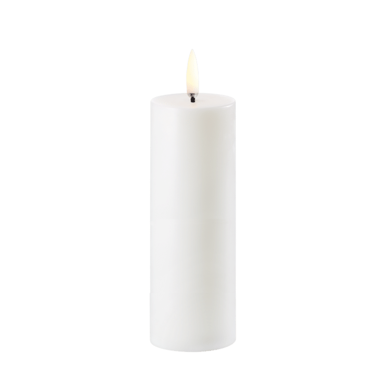 UYUNI PILLAR CANDLE - NORDIC WHITE - 5 x 14.5cm