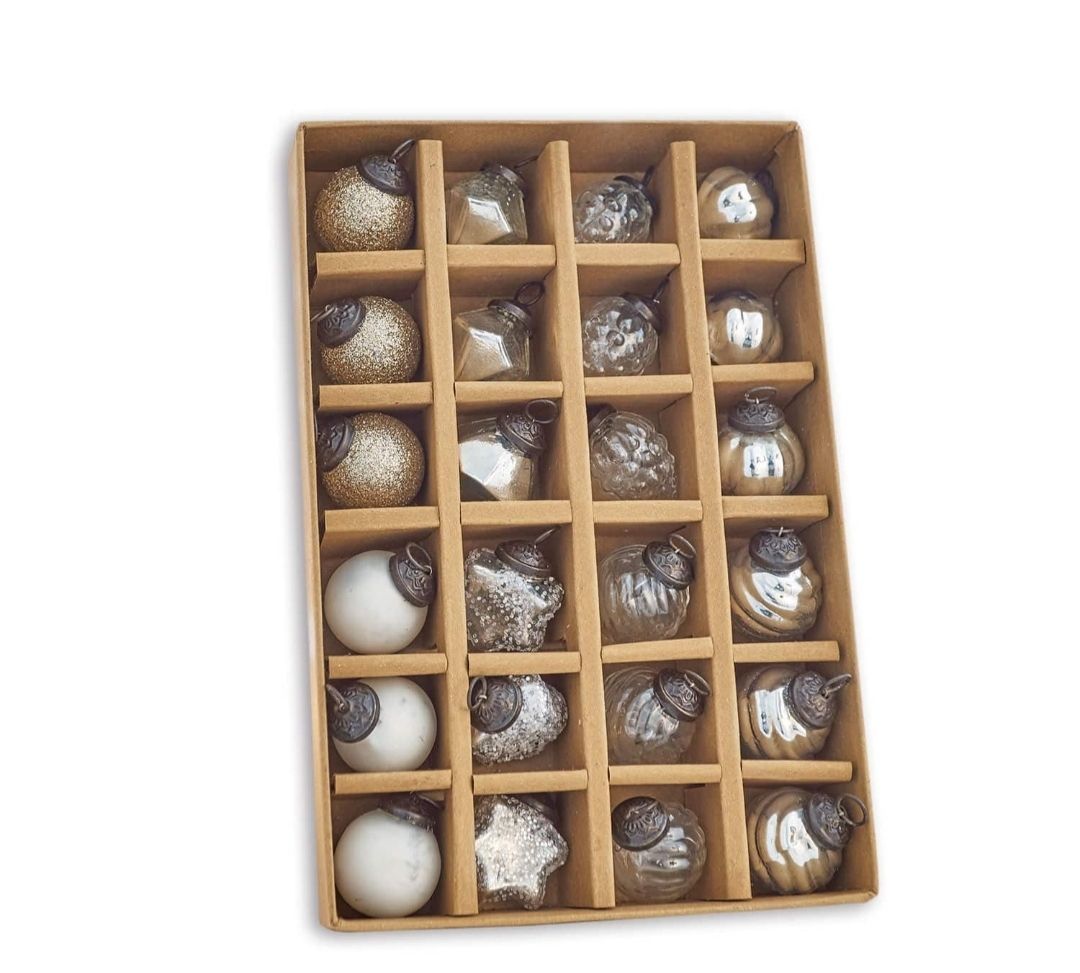 BOX OF 24 FESTIVE GLASS JEWELS