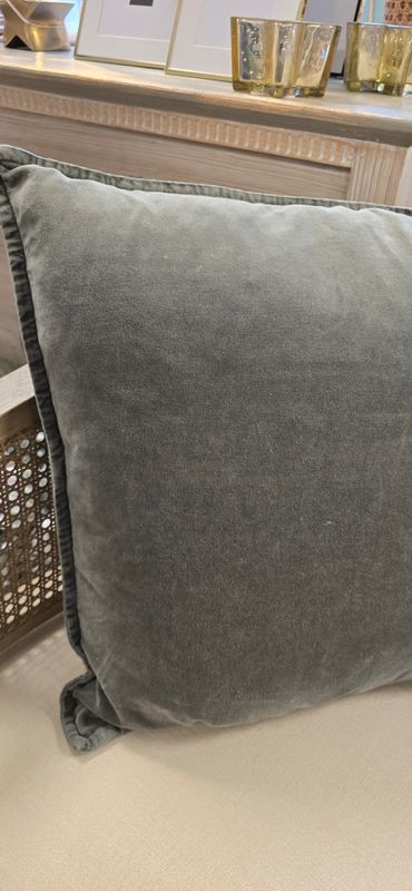 OLIVE GREEN STONEWASHED VELVET CUSHION 50x50cm