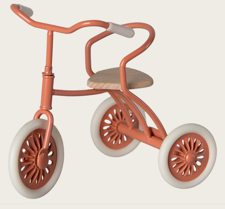 MOUSE TRICYCLE IN CORAL