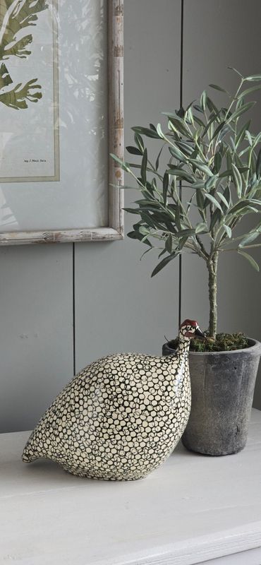 MEDIUM DARK GREEN AND WHITE SPOTTED GUINEA FOWL