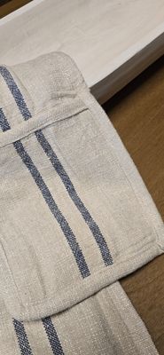 GRAIN SACK STRIPE LINEN OVEN GLOVE