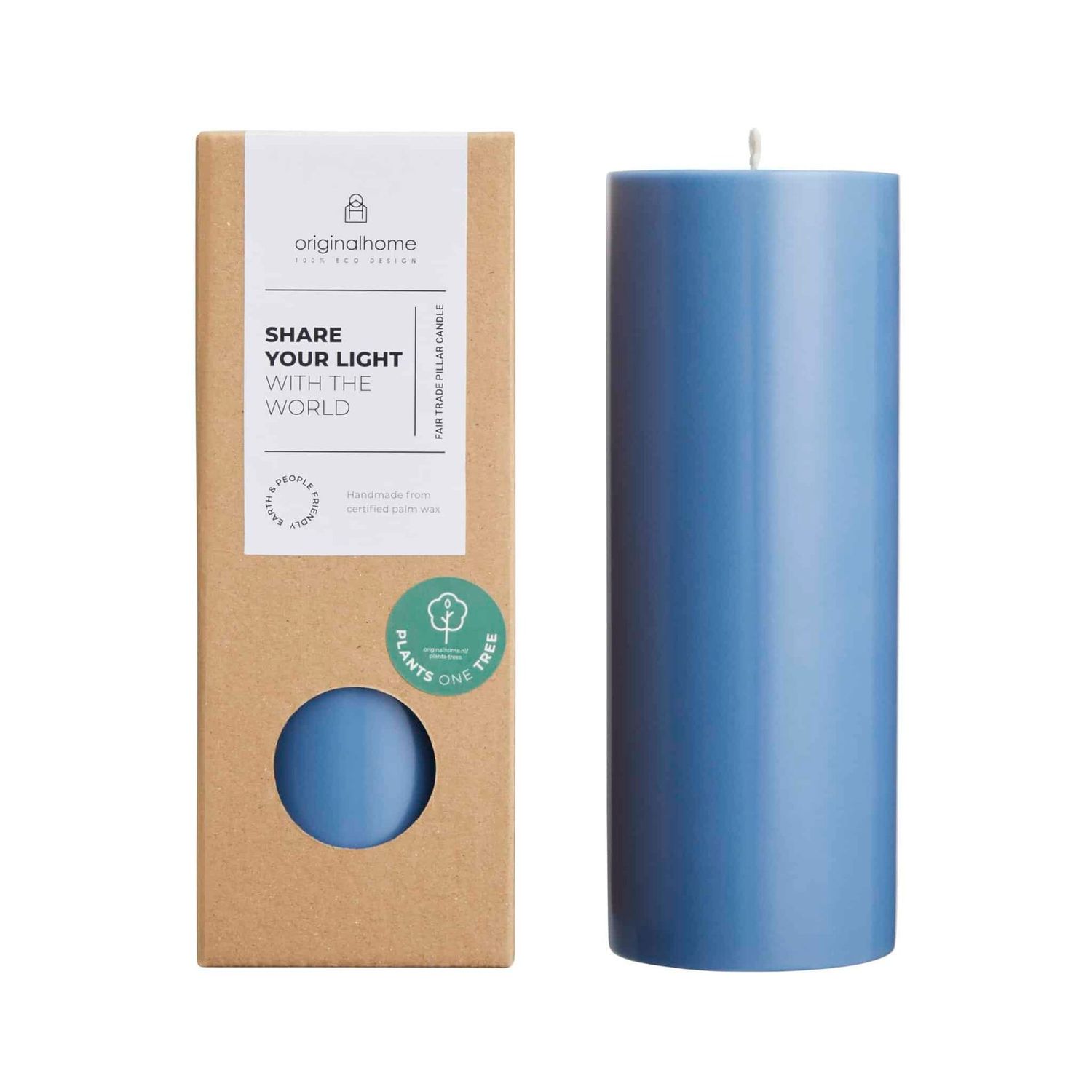 VEGAN PILLAR CANDLE IN OCEAN