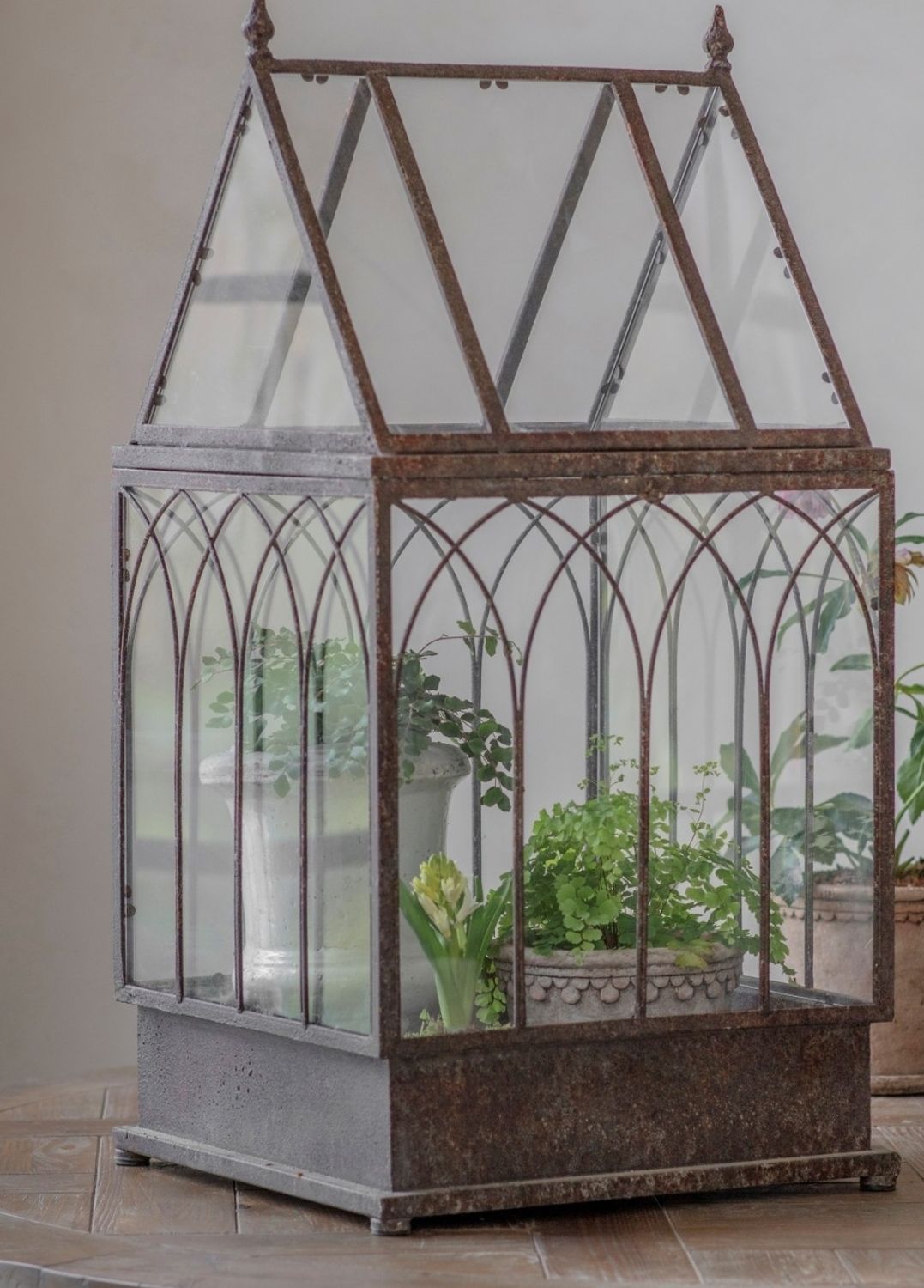 THE RATHGAR INDOOR GREENHOUSE