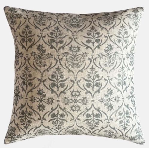 DRESDEN GREY CUSHION 50x50cm