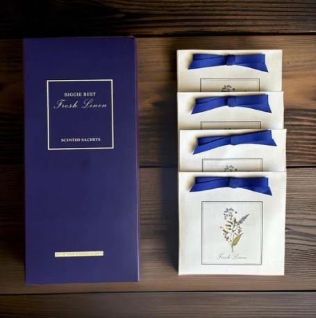 BOX OF 4 SCENTED SACHETS IN FRESH LINEN