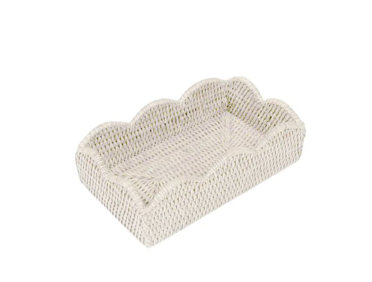 WHITE WASHED RATTAN SCALLOPED BUFFET HOLDER
