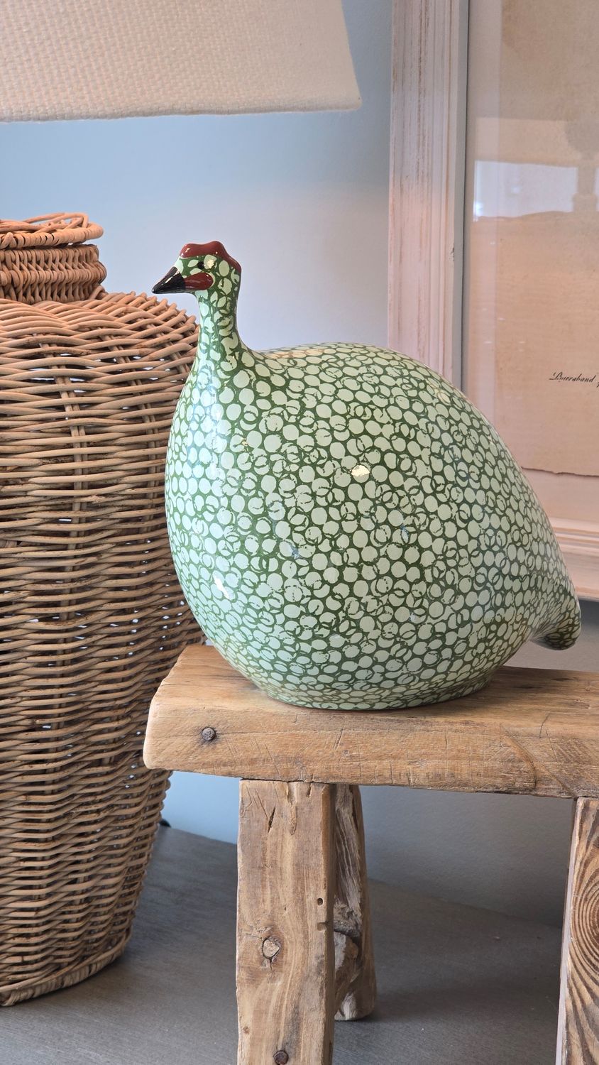 MEDIUM FERN AND PALE GREEN GUINEA FOWL MEDIUM FERN AND PALE GREEN GUINEA FOWL