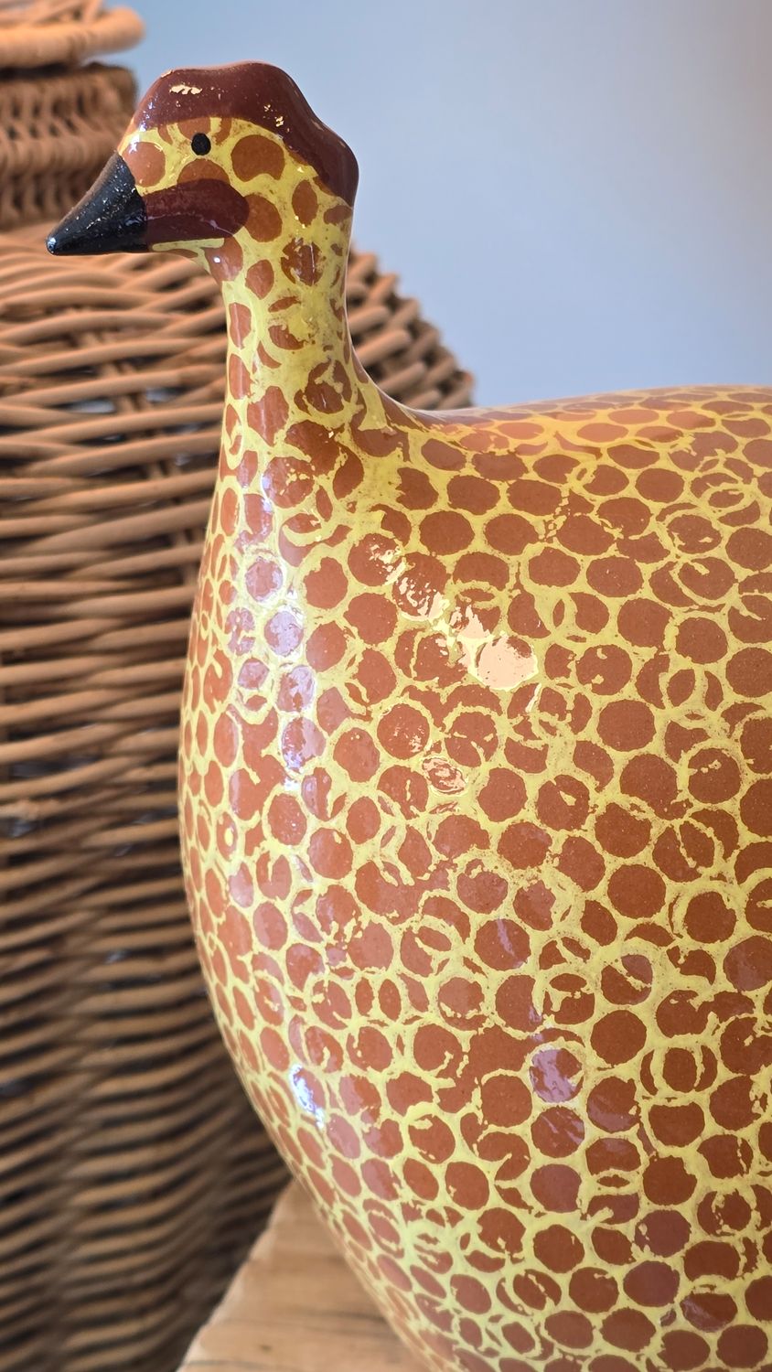 MEDIUM TERRACOTTA AND YELLOW SPOTTED GUINEA FOWL
