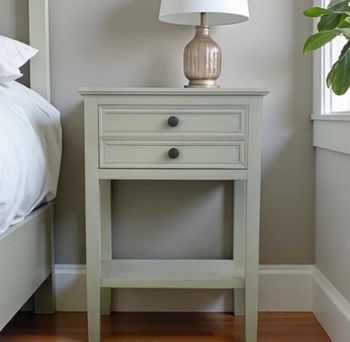 VENICE ACCENT TABLE IN SOFT GREEN