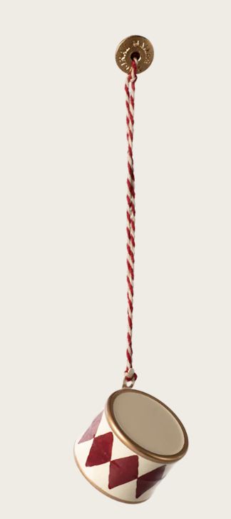 METAL DRUM ORNAMENT IN RED