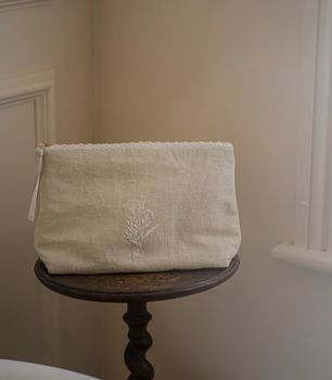 LINEN AND LACE COSMETIC POUCH