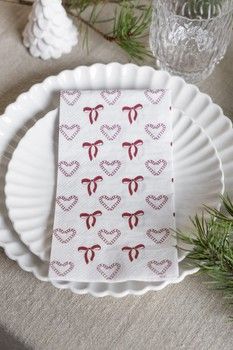 BOWS AND HEARTS LUNCH NAPKINS 16pk