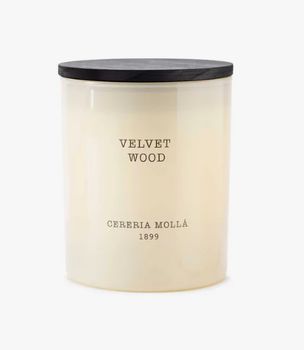 VELVET WOOD CANDLE 230gr