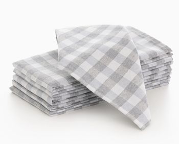 SET OF 6 COTTON GINGHAM NAPKINS IN GREY 45x45cm SET OF 6 COTTON GINGHAM NAPKINS IN GREY 45x45cm