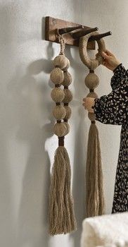 FARRAH JUTE WALL HANGINGS ON A WOODEN RACK FARRAH JUTE WALL HANGINGS ON A WOODEN RACK