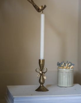 ANTIQUE BRASS BOW CANDLE HOLDER WITH 6 CANDLES