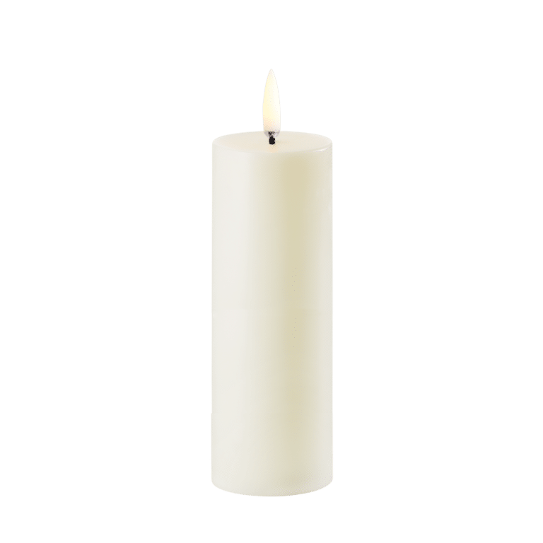 UYUNI PILLAR CANDLE - IVORY - 5 x 14.5cm