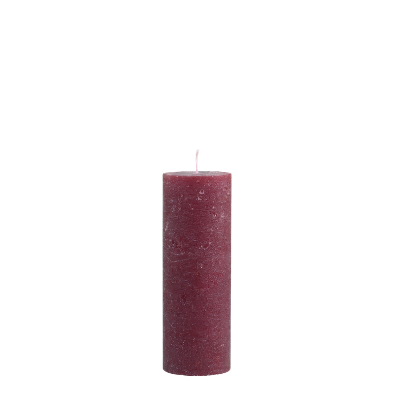RUSTIC PILLAR CANDLE IN DARK RED 20x7cm