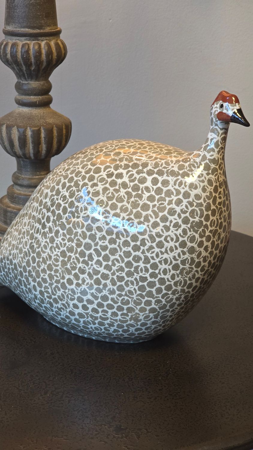 MEDIUM PEAT SPOTTED GUINEA FOWL