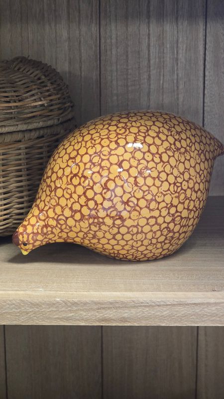 LARGE RED ON PEACH SPOTTED QUAIL