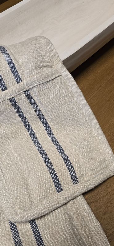 GRAIN SACK STRIPE LINEN OVEN GLOVE GRAIN SACK STRIPE LINEN OVEN GLOVE