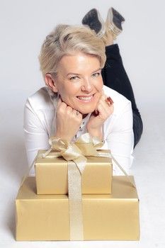 JANE MEANS GIFT WRAPPING WORKSHOP SUNDAY 29th MARCH