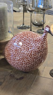 MEDIUM WHITE SPOTTED BORDEAUX GUINEA FOWL MEDIUM WHITE SPOTTED BORDEAUX GUINEA FOWL