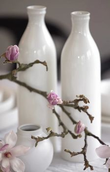 WHITE PORCELAIN CARAFE 1.2 LITRE