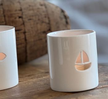WHITE PORCELAIN BOAT T-LIGHT HOLDER