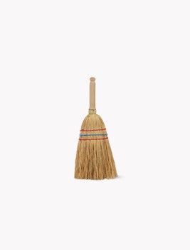 SMALL STRAW BROOM