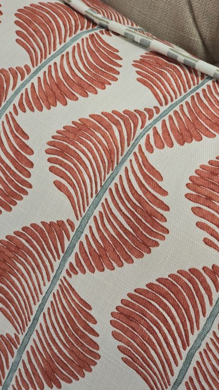 Wave design in red and aqua 55x55cm Wave design in red and aqua 55x55cm