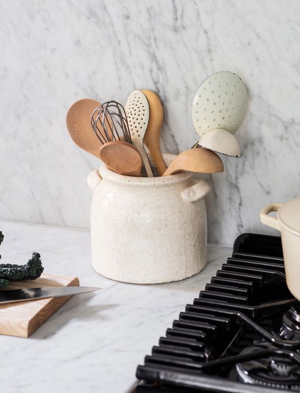 RAVELLO POT WITH HANDLES