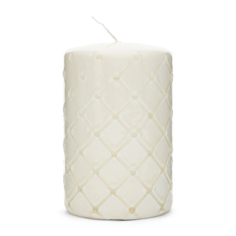PADDED PILLAR CANDLE WHITE 9.5x15cm