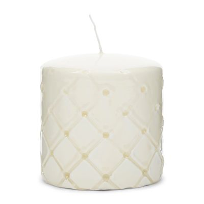 PADDED PILLAR CANDLE WHITE 9.5x10cm PADDED PILLAR CANDLE WHITE 9.5x10cm