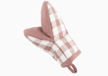 PAIR OF GINGHAM GRIPPERS IN PINK PAIR OF GINGHAM GRIPPERS IN PINK