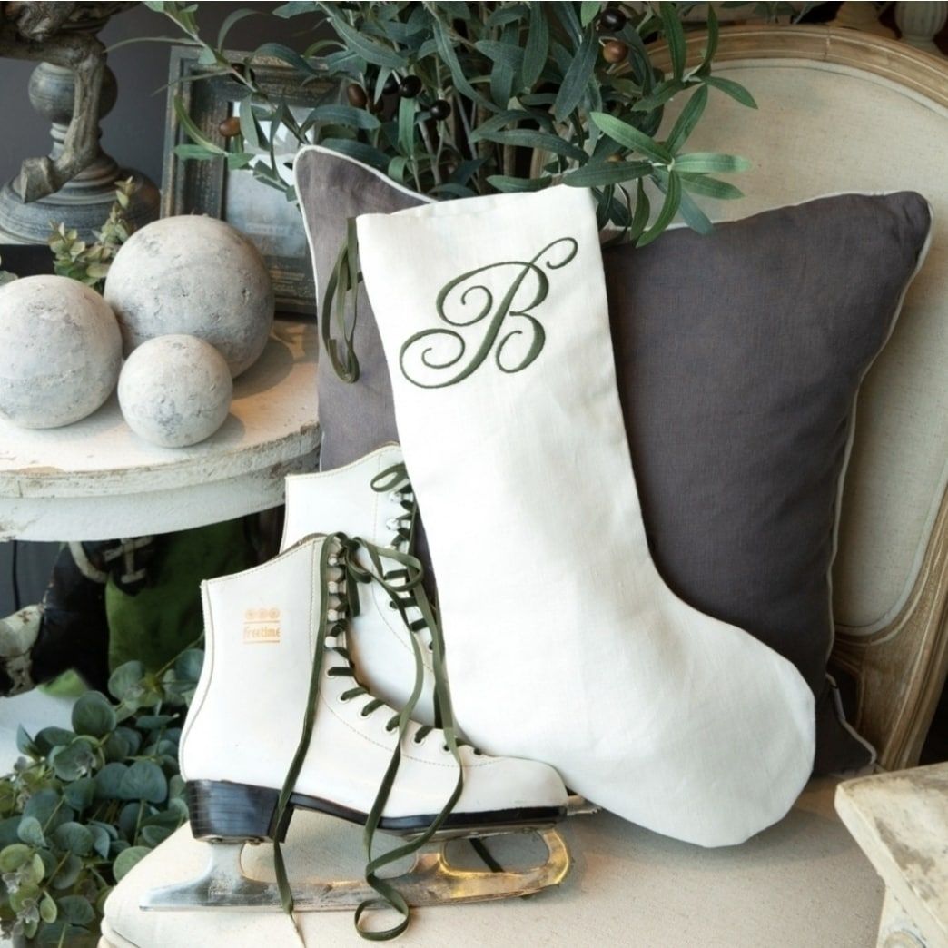 MONOGRAM WHITE LINEN STOCKING MONOGRAM WHITE LINEN STOCKING