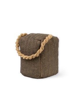 CLEVELAND DOORSTOP IN BROWN AND HAY CLEVELAND DOORSTOP IN BROWN AND HAY