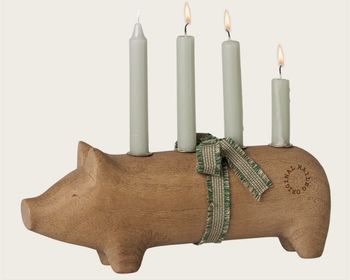 MEDIUM WOODEN PIG CANDLE HOLDER FOR TAPER CANDLE MEDIUM WOODEN PIG CANDLE HOLDER FOR TAPER CANDLE