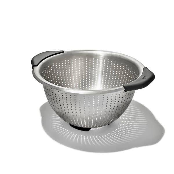 Colander 5qt SS OXO 006