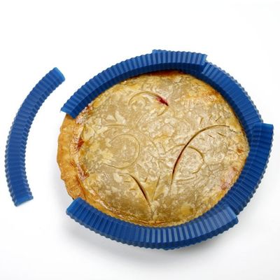 Pie Crust Shield 5pc Silicone 010