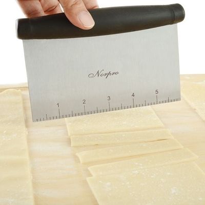 Bench Scraper SS Grip-EZ Norpro 012