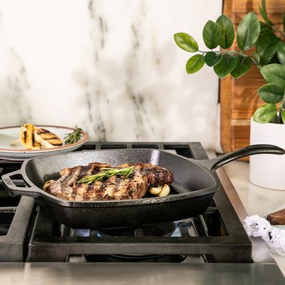 Grill Pan 10.5" Square Cast Iron Lodge 003