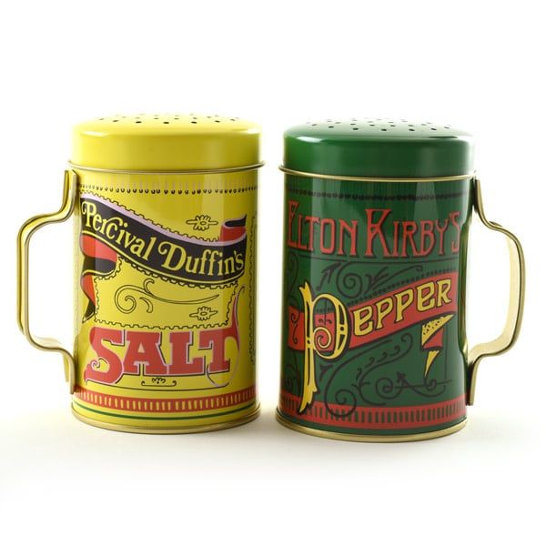 Salt/Pepper Shaker Set Nostalgic