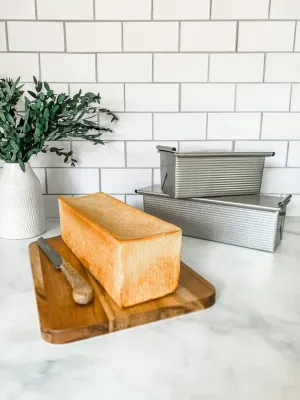 Loaf Pan 13x4x4" Pullman Large w/Cover 003