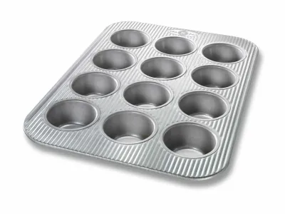 Muffin Pan Standard 12 Well 006
