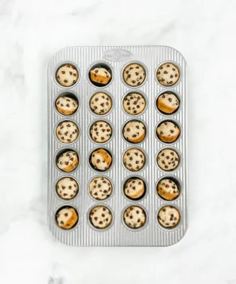 Muffin Pan Mini 24 Well 006